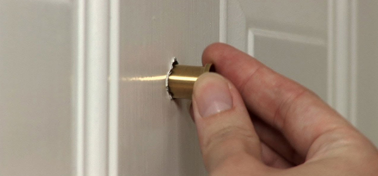 peephole door repair in Santa Fe Springs